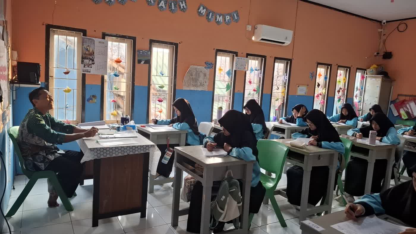Kegiatan Proses Belajar Di SMPIT